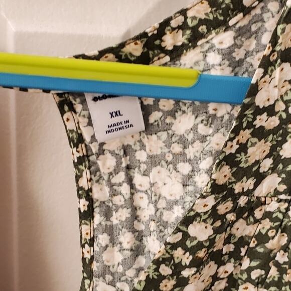 BUNDLE STRIPED and floral shirts plus‎ size 2X - Picture 3 of 9